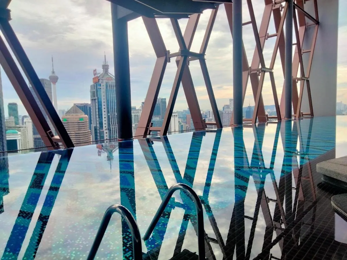 Appartamento Scarletz Suites Klcc I Homebrickz Kuala Lumpur