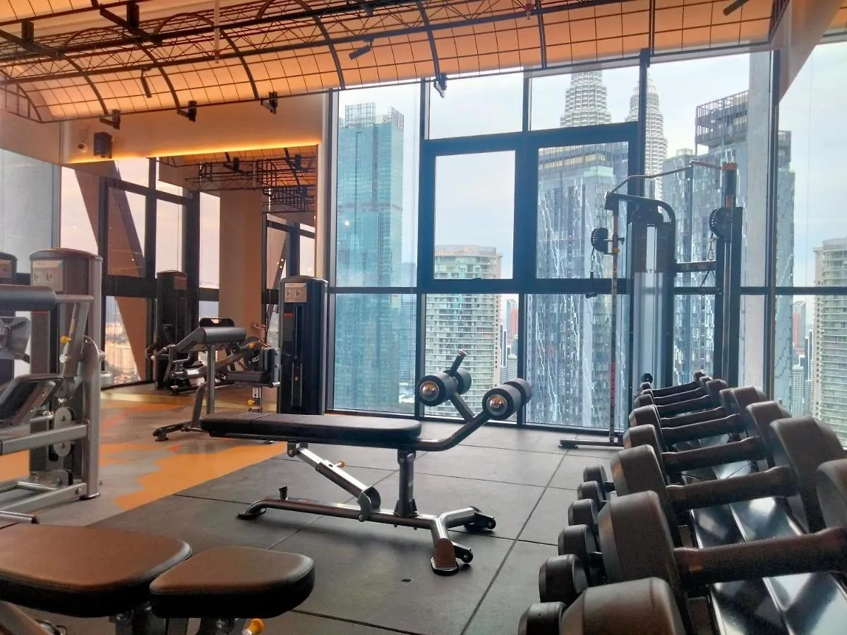 Scarletz Suites Klcc I Homebrickz Kuala Lumpur Malesia