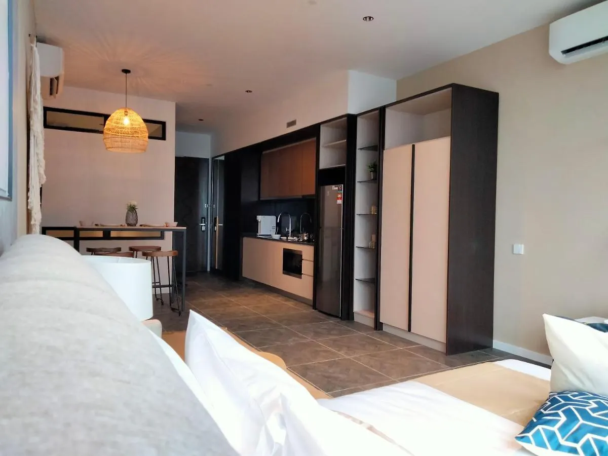 Appartamento Scarletz Suites Klcc I Homebrickz Kuala Lumpur