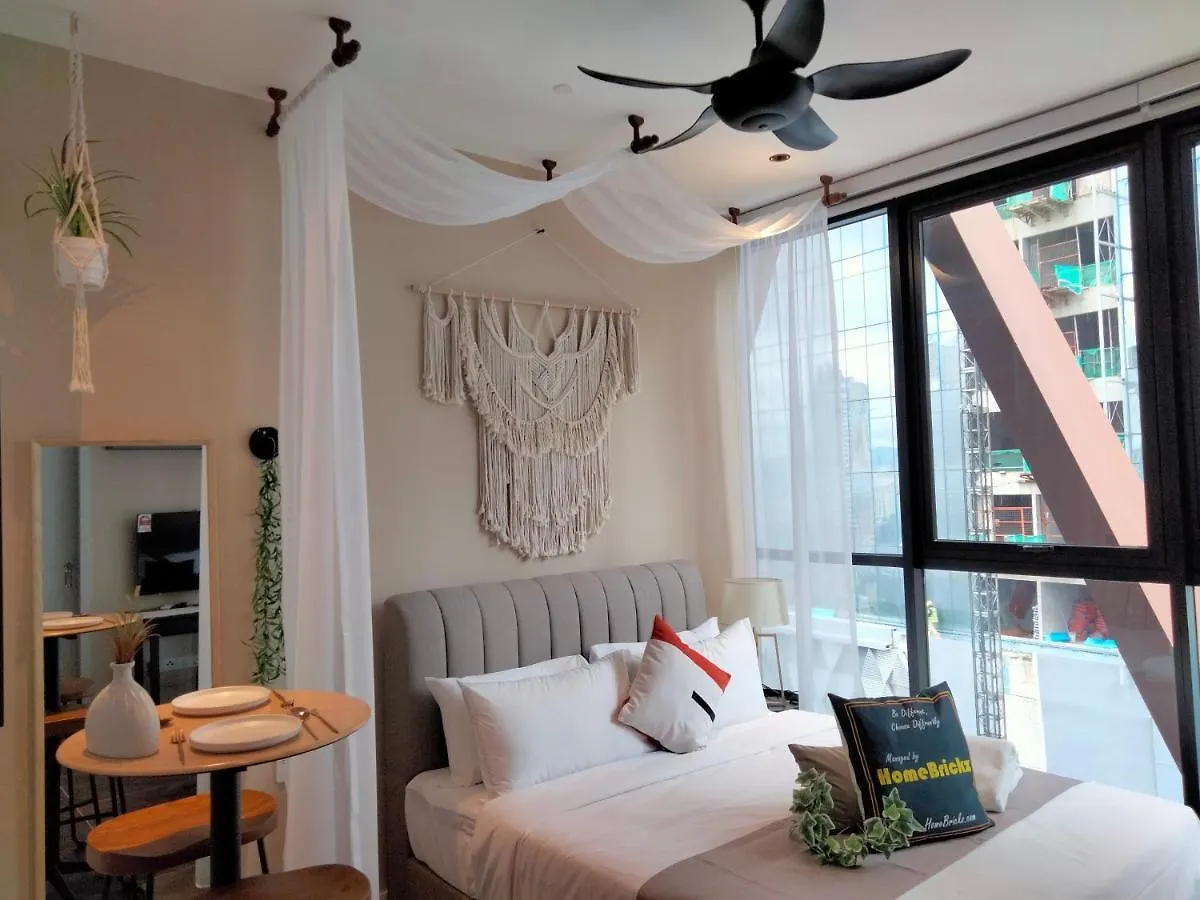Scarletz Suites Klcc I Homebrickz Kuala Lumpur
